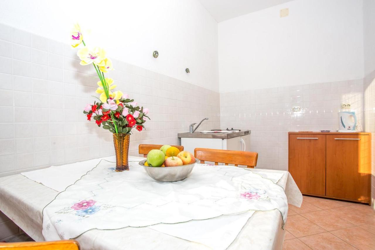 מאקרסקה Apartments Nuic 748 מראה חיצוני תמונה