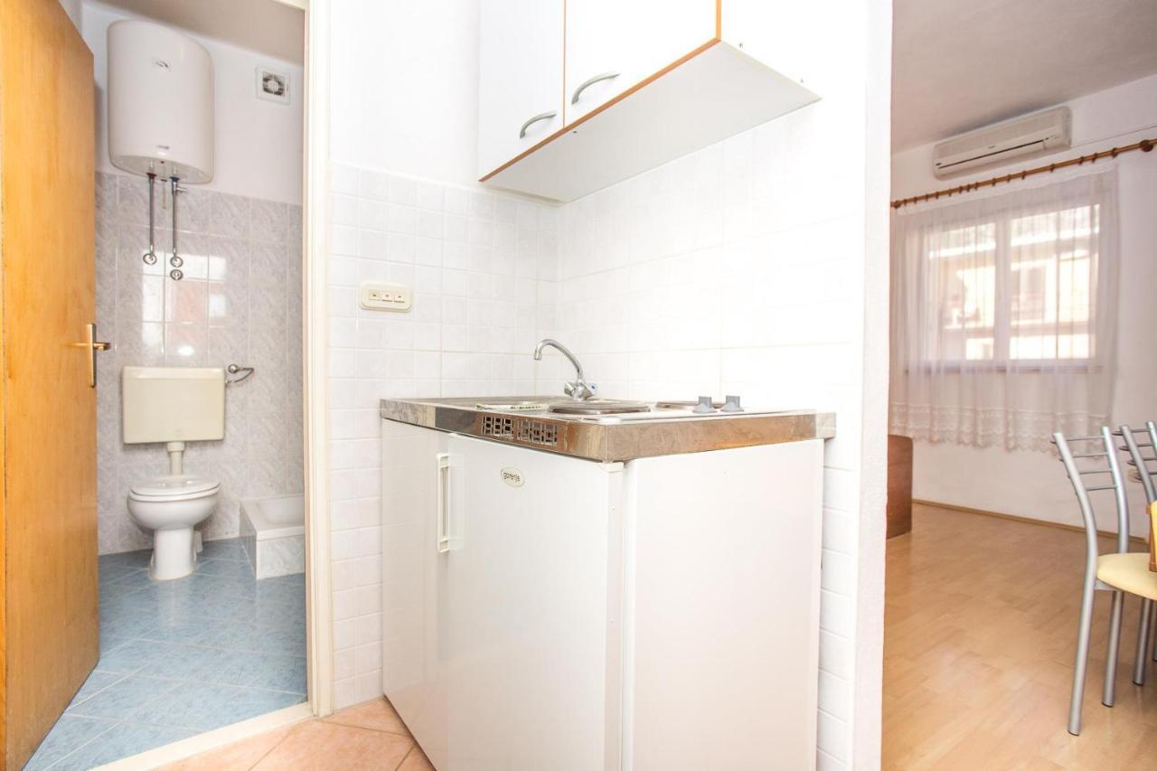 מאקרסקה Apartments Nuic 748 מראה חיצוני תמונה