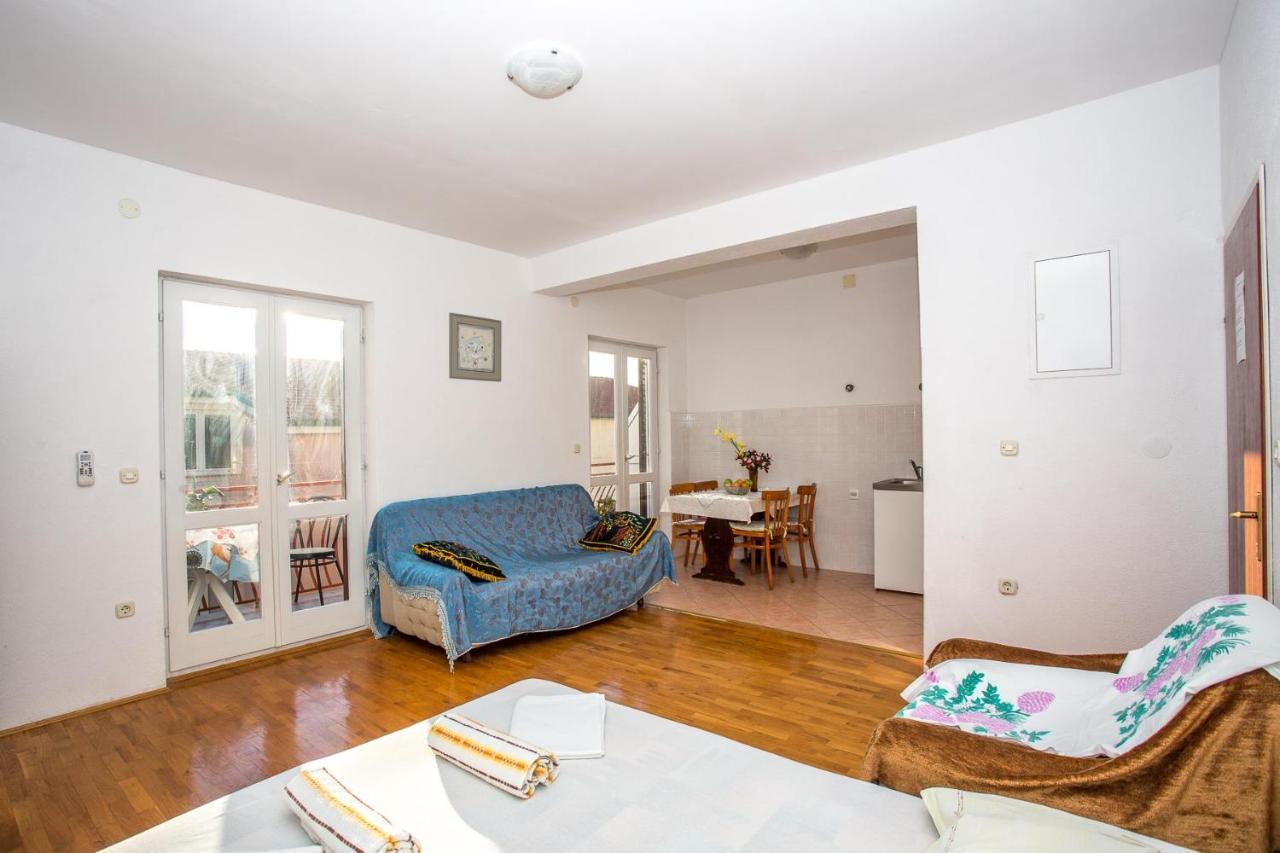 מאקרסקה Apartments Nuic 748 מראה חיצוני תמונה