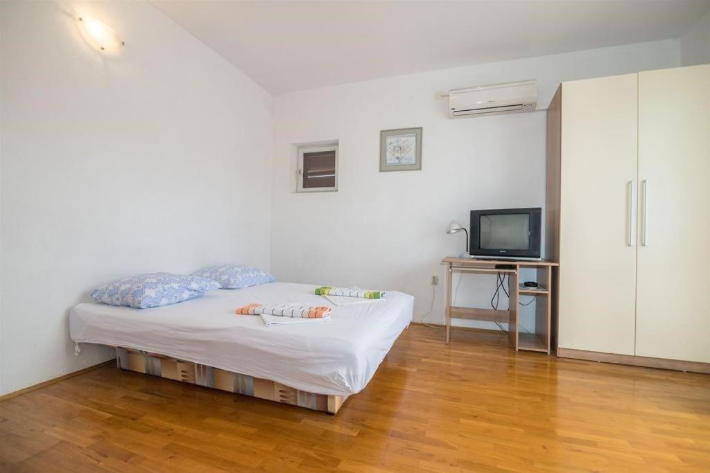 מאקרסקה Apartments Nuic 748 מראה חיצוני תמונה