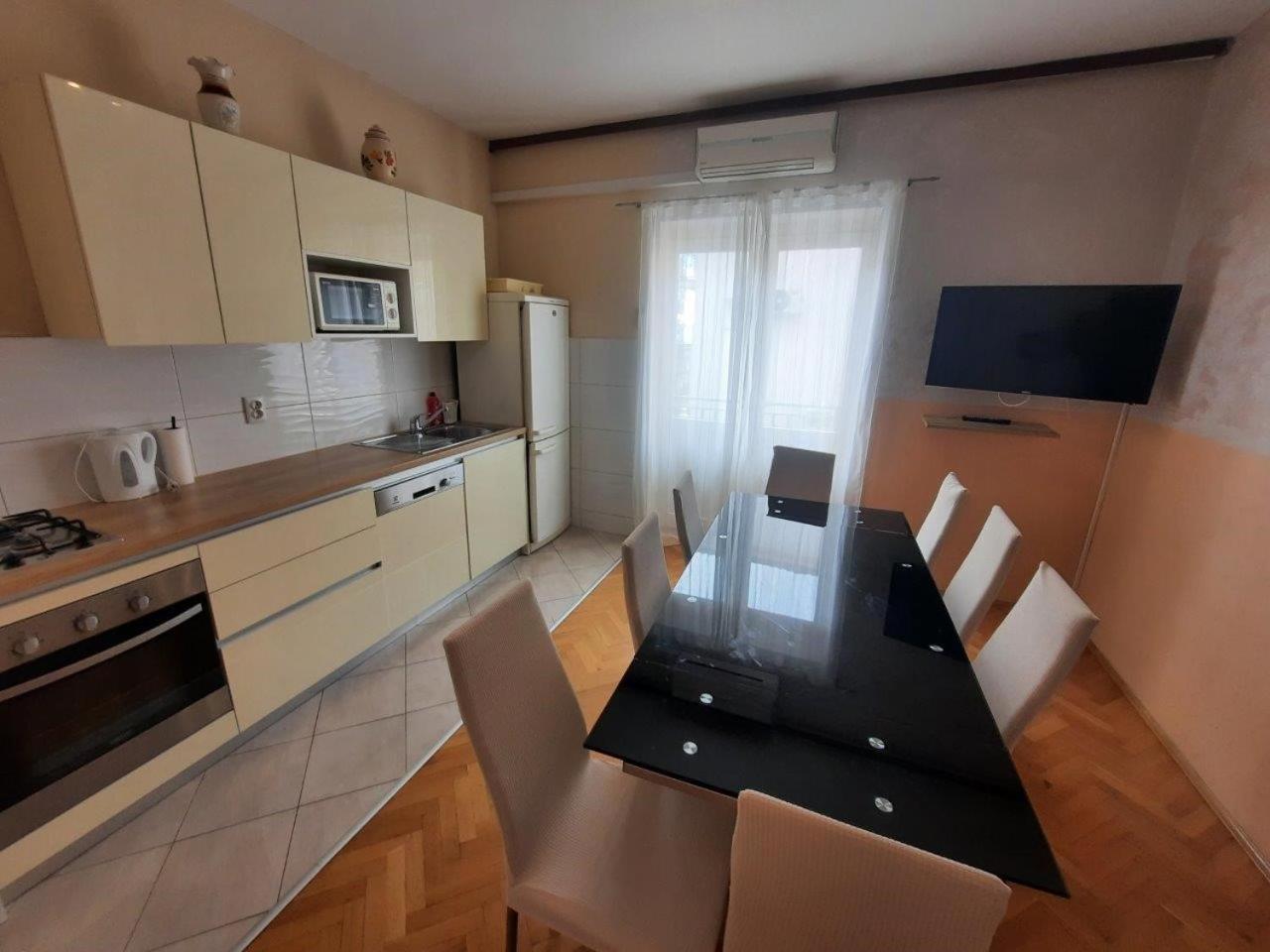 מאקרסקה Apartments Nuic 748 מראה חיצוני תמונה